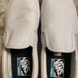 White Vans Asher slip ons